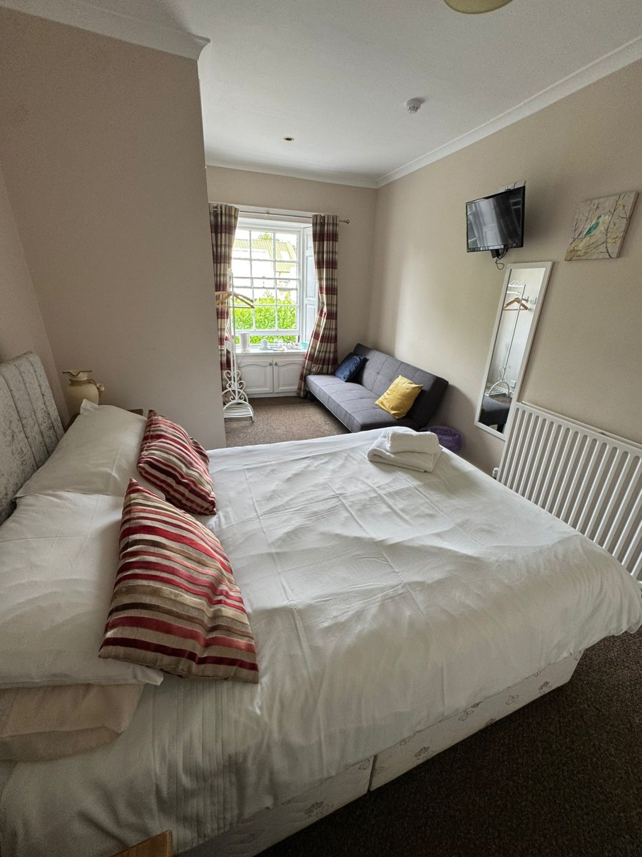 Double Room Double Room